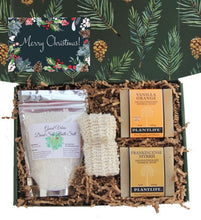 Load image into Gallery viewer, Christmas Natural Bath Set Gift Box - Gift Good Vibes